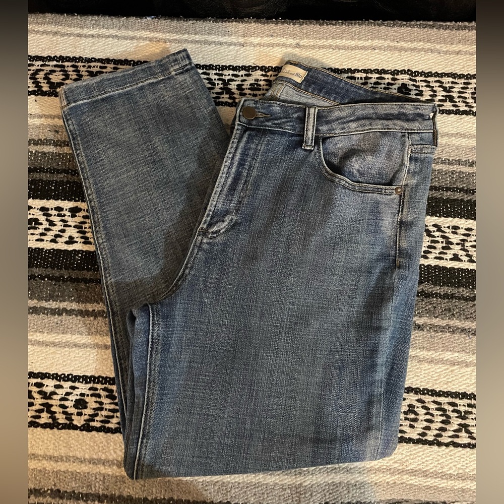 “Hint of Blu” Straight Leg Jeans